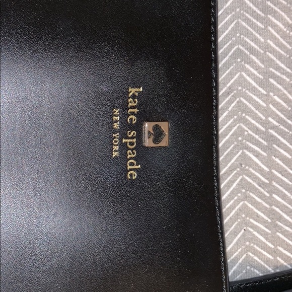 Kate Spade tote - Picture 2 of 4